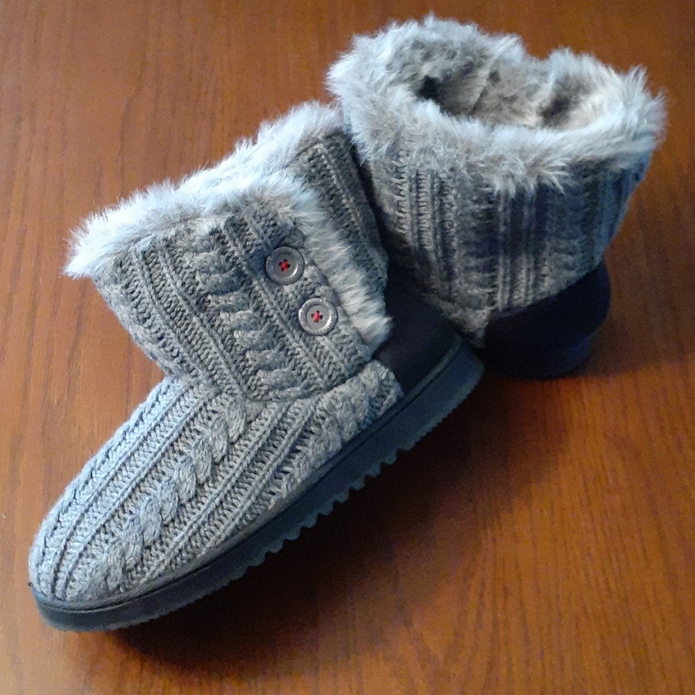 Women's slippers